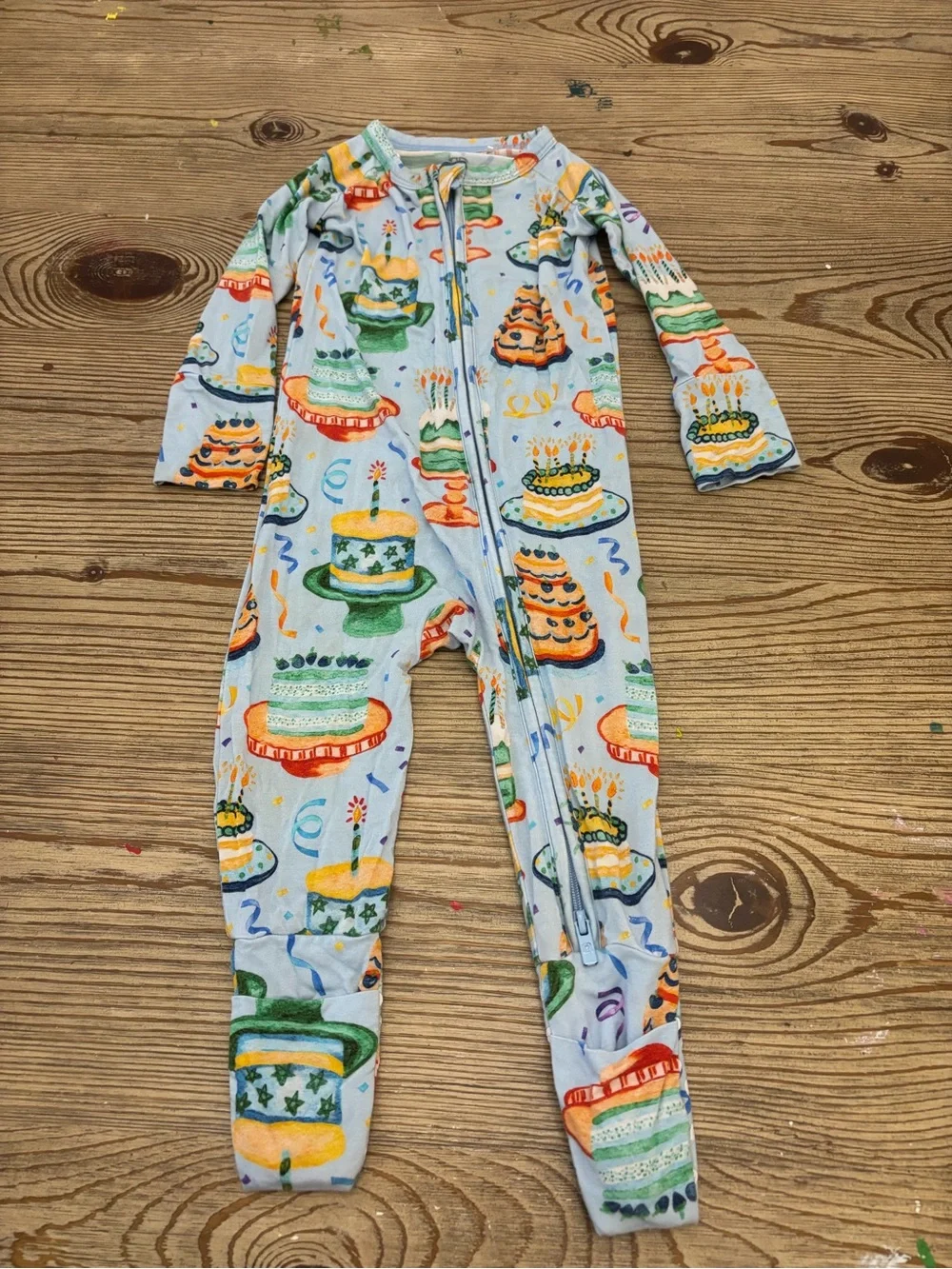 Bums & Roses birthday print bamboo convertible romper 6-9m